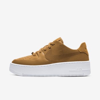 Nike Air Force 1 Sage Low LX - Női Utcai Cipő - Barna/Metal Arany/Fehér/Barna